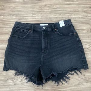 NWT Abercrombie & Fitch Ultra High Rise Mom Shorts